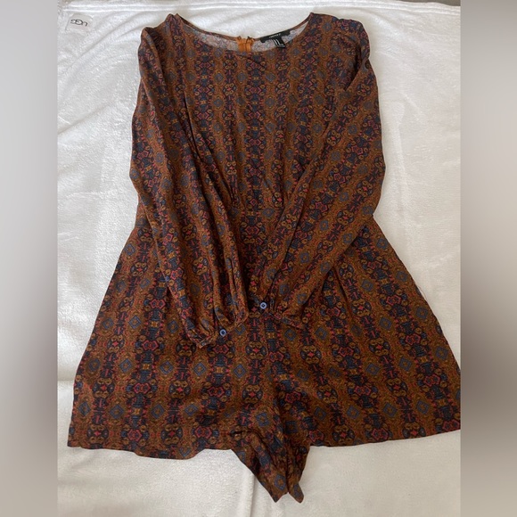 Brown Romper with Pattern - Picture 1 of 3